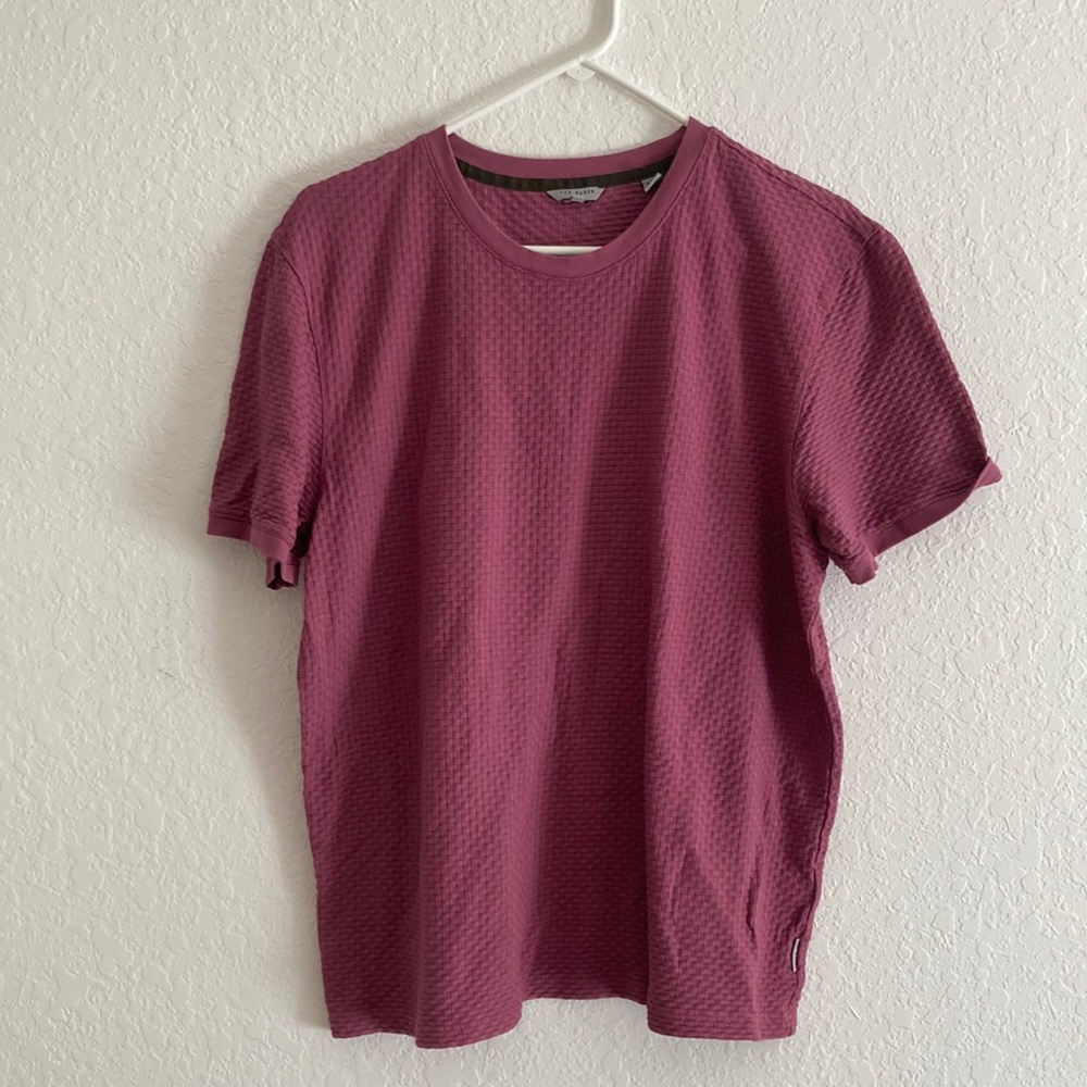 Ted Baker Gorgeous color tee
